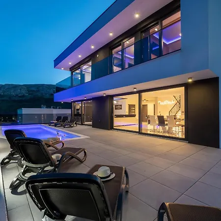 Bellezza Villa *